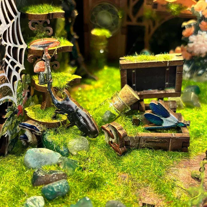 Book Nook - Histoires d'Insectes · book nook · Nookora
