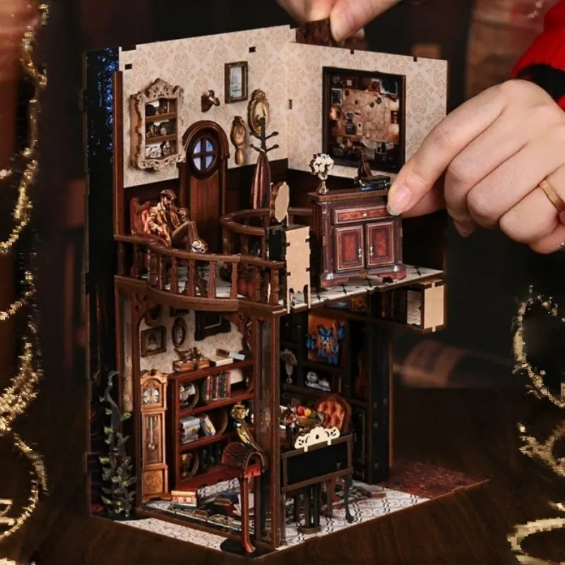 Book Nook - L'Énigme du Coffre Sombre · book nook · Nookora