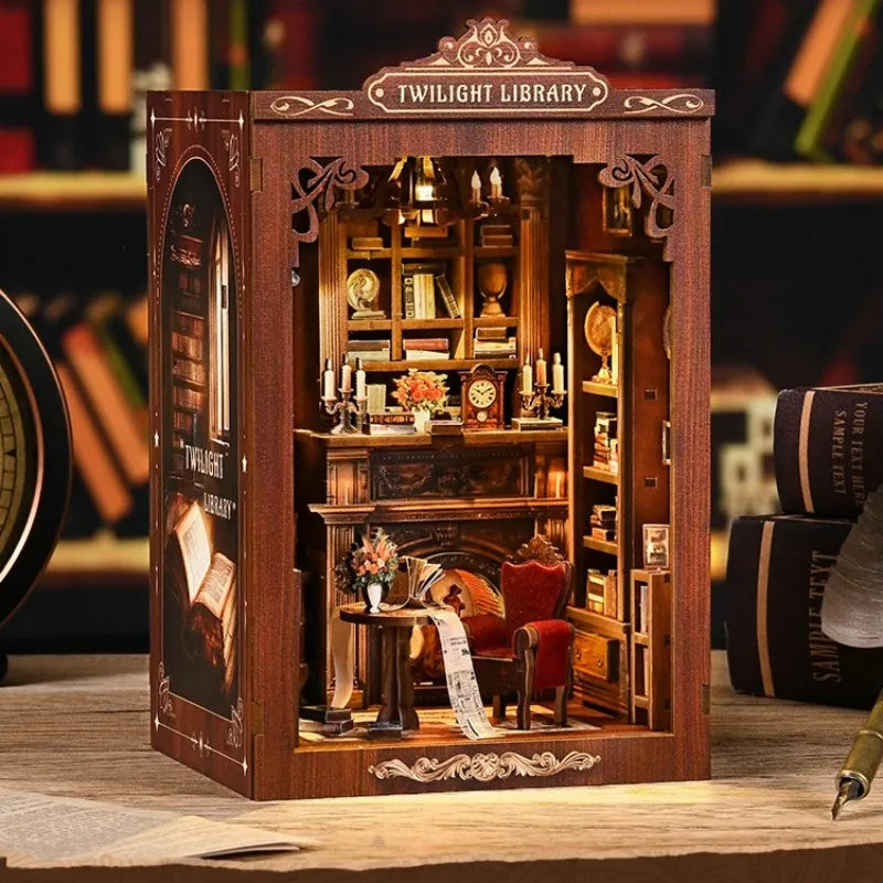 La Bibliothèque du Crépuscule · book nook astronomie, bibliotheque miniature à construire · Nookora