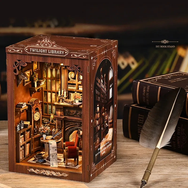 Book Nook - La Bibliothèque du Crépuscule · book nook · Nookora