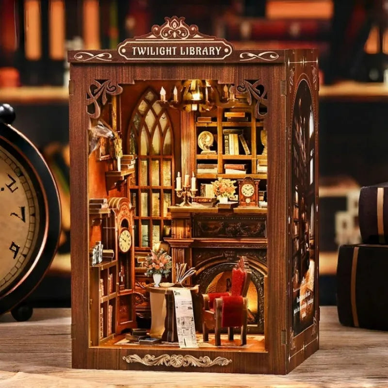 La Bibliothèque du Crépuscule · kit book nook astronomie, bibliotheque · Nookora atelier français