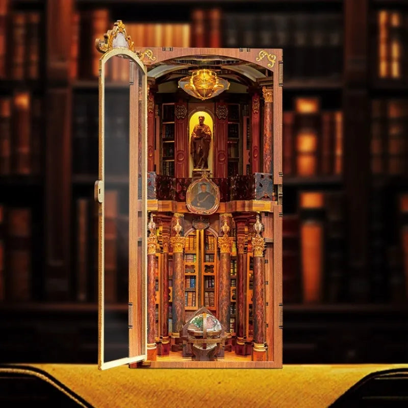 Book Nook - La Bibliothèque du Monastère · book nook · Nookora