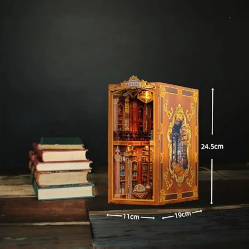 Book Nook - La Bibliothèque du Monastère · book nook · Nookora