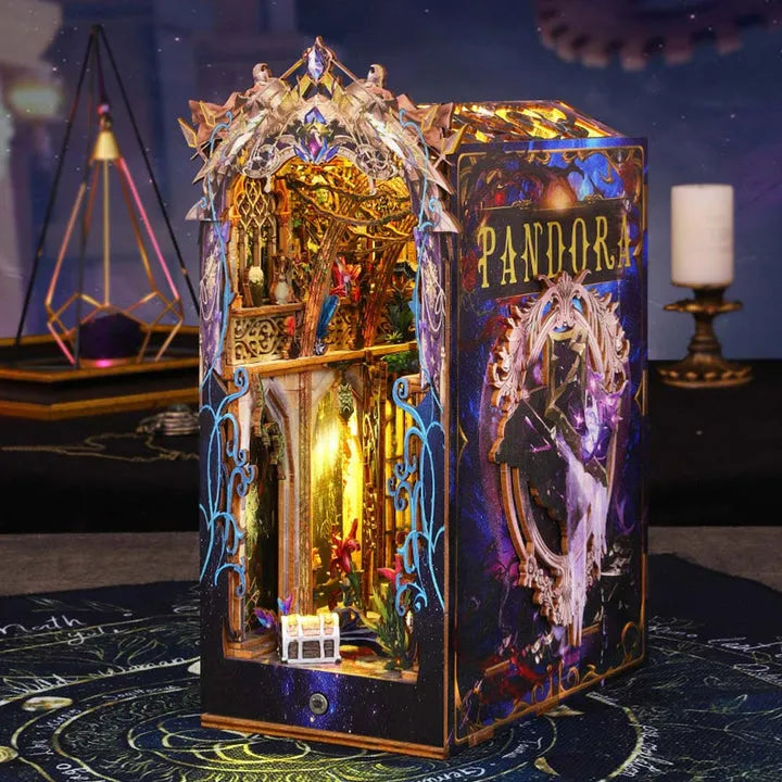 La Boîte de Pandore · kit book nook astronomie, bibliotheque · Nookora atelier français