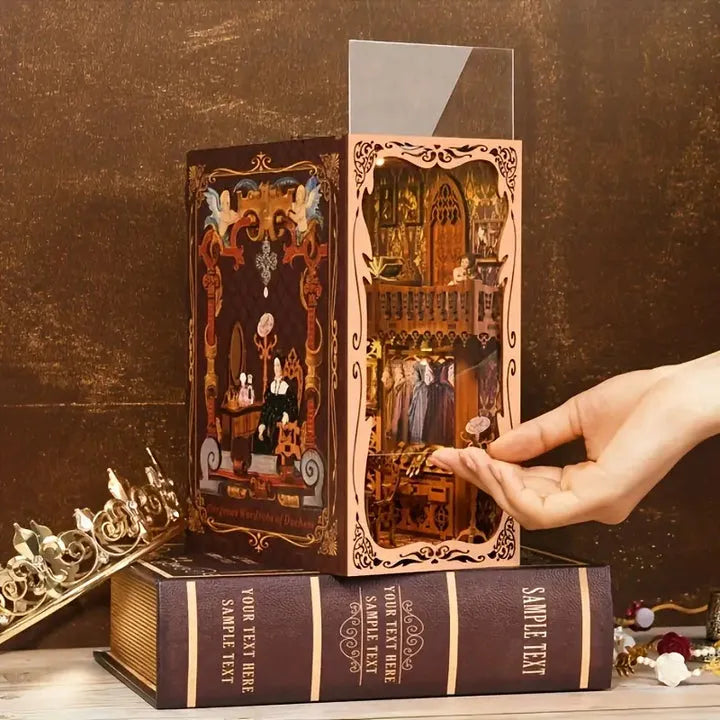 Book Nook - La Garde-Robe de la Duchesse · book nook · Nookora