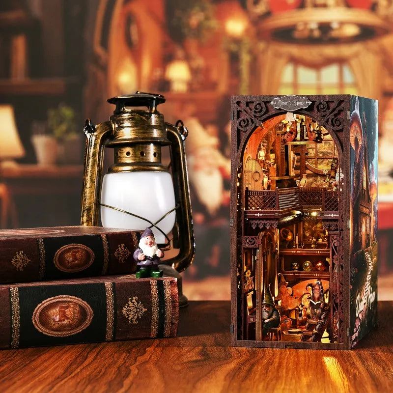 Book Nook - La Maison du Nain · book nook · Nookora