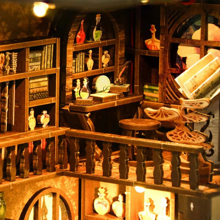 Book Nook - La Nuit Magique · book nook · Nookora