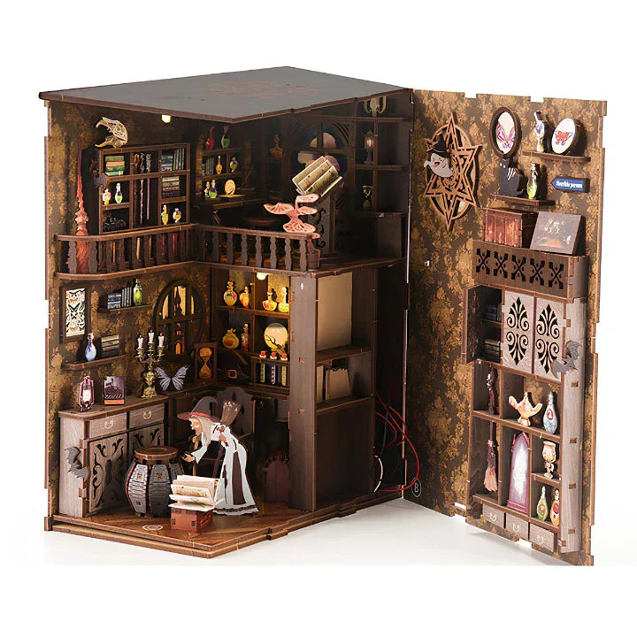 Book Nook - La Nuit Magique · book nook · Nookora