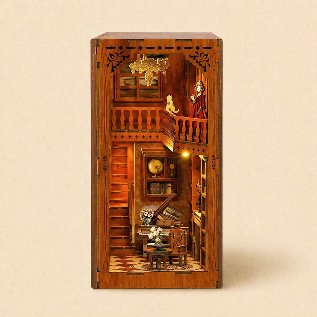 Book Nook - La Petite Maison des Frères Grimm · book nook magie · packshot premium · Nookora