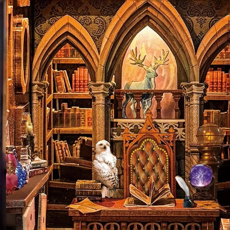 Book Nook - Le Bureau du Sorcier · book nook · Nookora