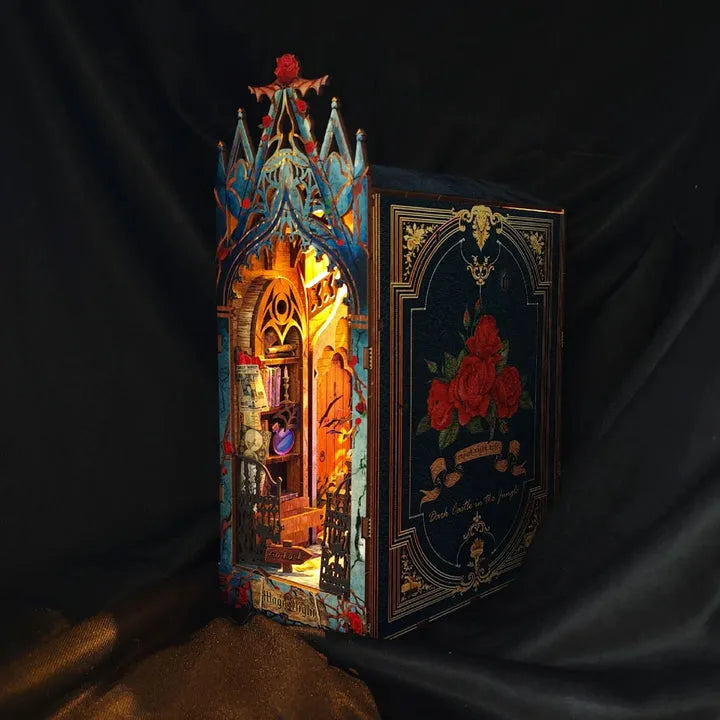 Le Château du Crépuscule · kit book nook amour, animaux · Nookora atelier français