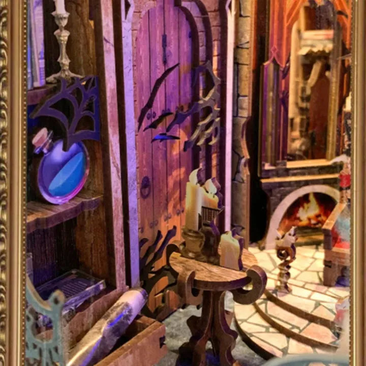 Book Nook - Le Château du Crépuscule · book nook · Nookora