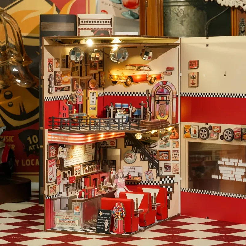 Book Nook - Le Diner Américain · book nook · Nookora
