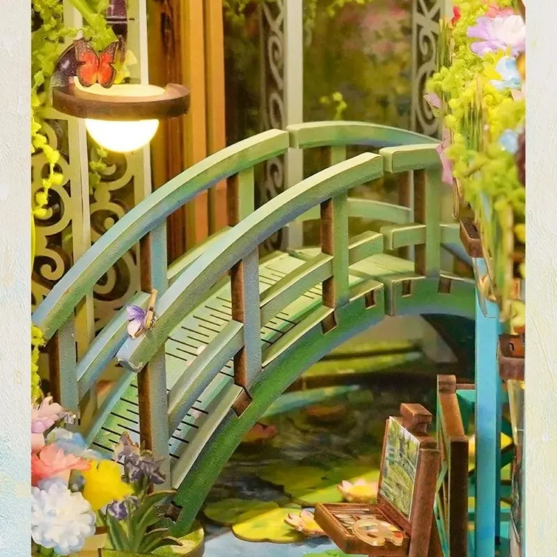 Book Nook - Le Jardin de Giverny · book nook · Nookora