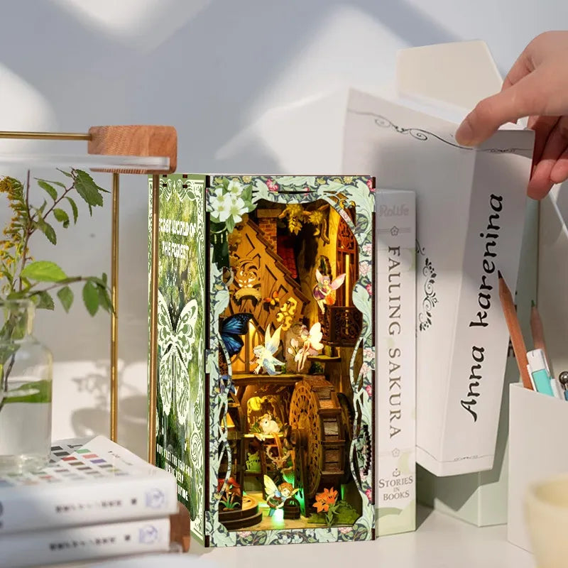 Le Monde Secret de la Forêt · kit book nook amour, asie · Nookora atelier français