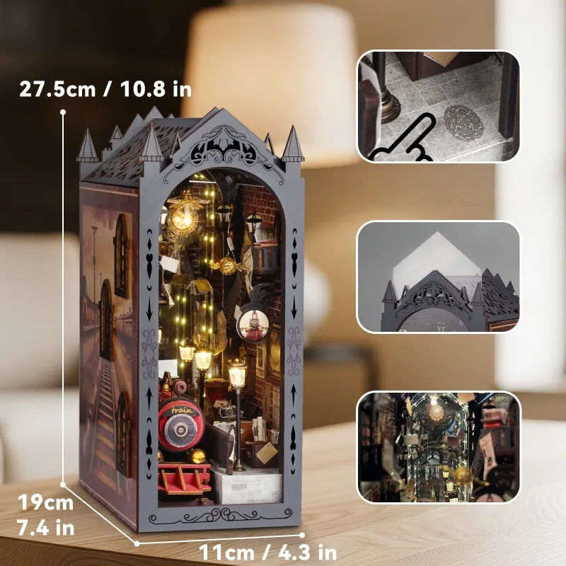 Book Nook - Le Quai du Train Fantastique · book nook · Nookora