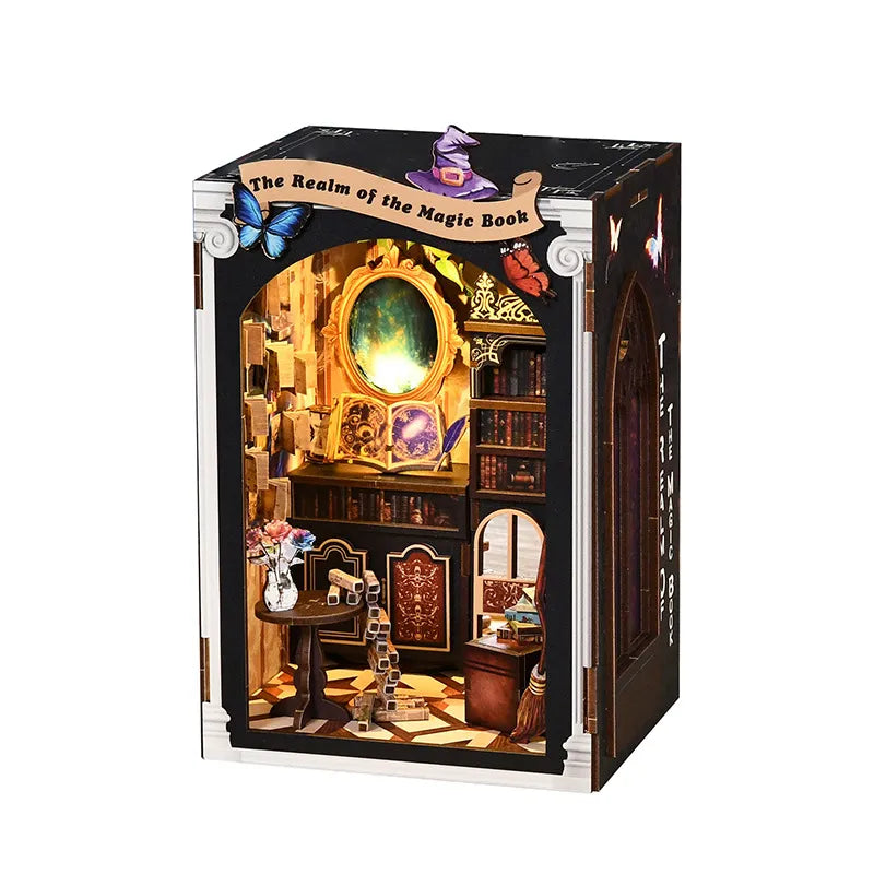 Book Nook - Le Royaume du Livre Magique · book nook · Nookora
