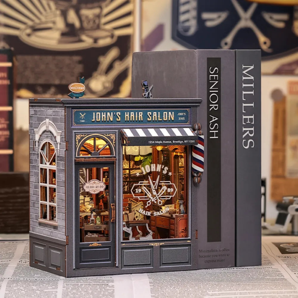 Book Nook - Le Salon de Coiffure de John · maison miniature · book nook · Nookora