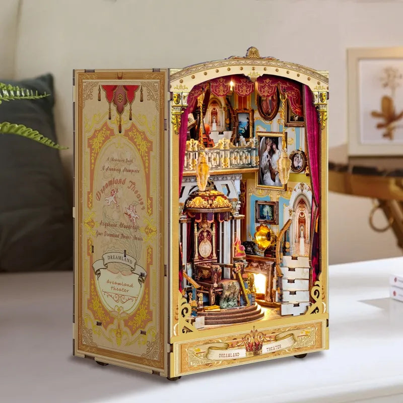 Book Nook - Le Théâtre du Pays des Rêves · book nook · Nookora