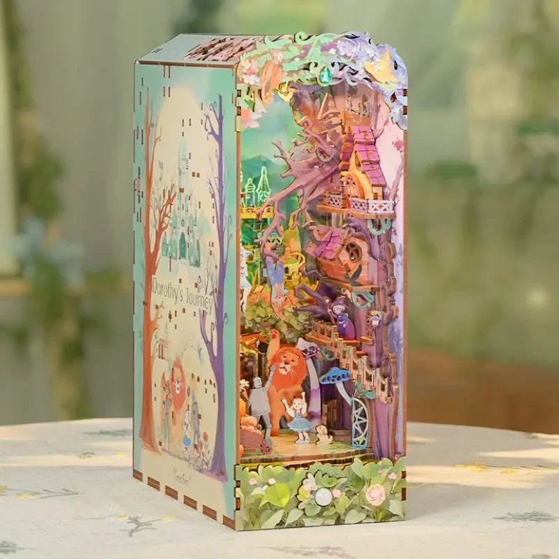 Le Voyage de Dorothy · book nook asie, astronomie miniature à construire · Nookora