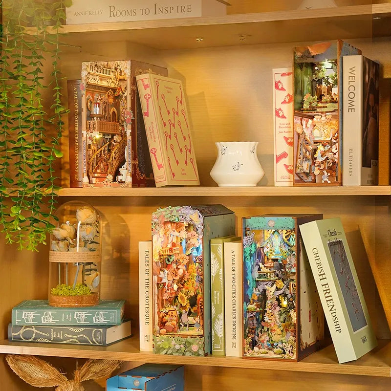 Le Voyage de Dorothy · kit book nook asie, astronomie · Nookora atelier français